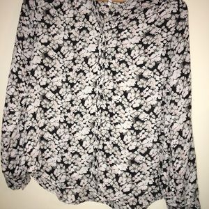 Silk dress blouse perfect condition